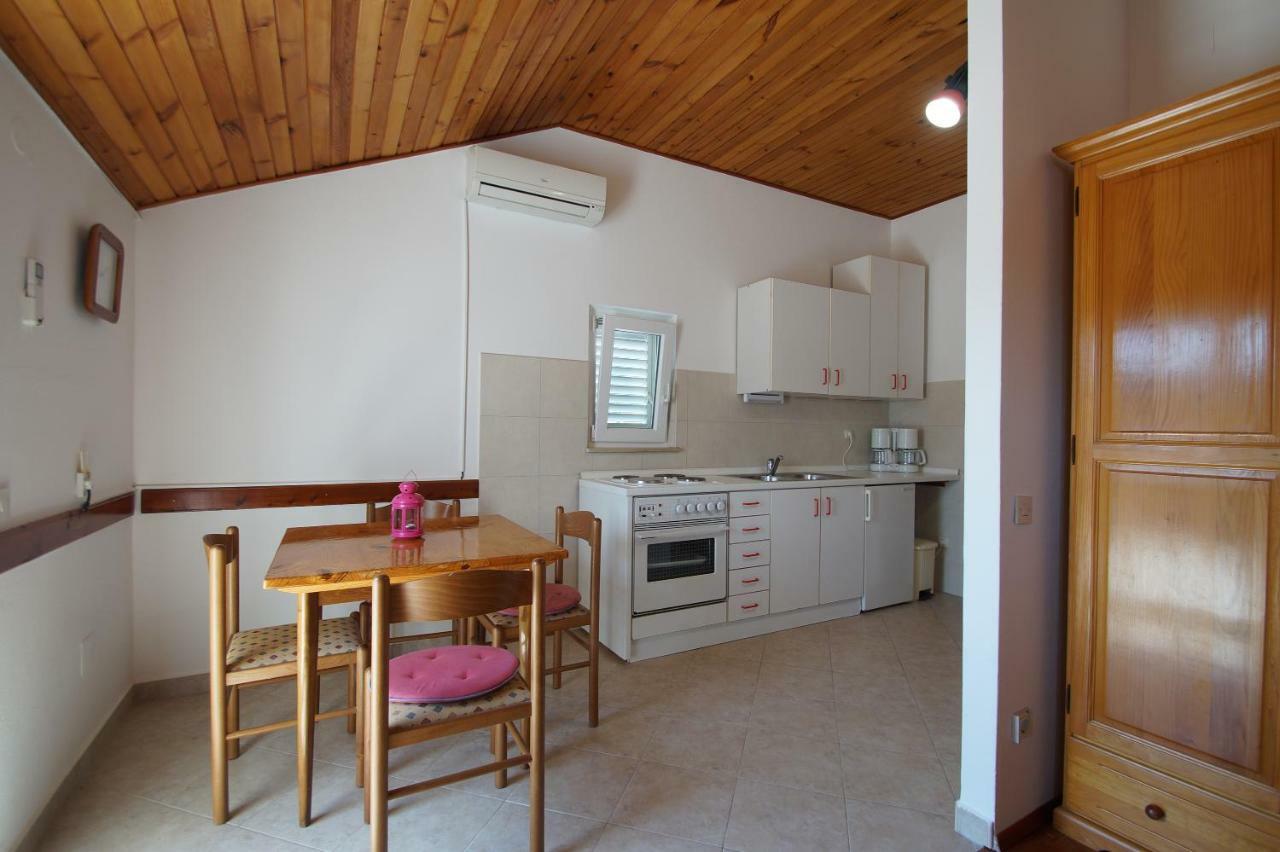 Apartments Suda Lumbarda Exterior foto